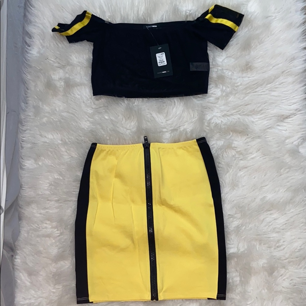 2 piece skirt set .